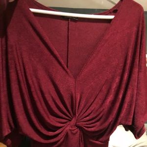 Burgundy fitted dress with slit